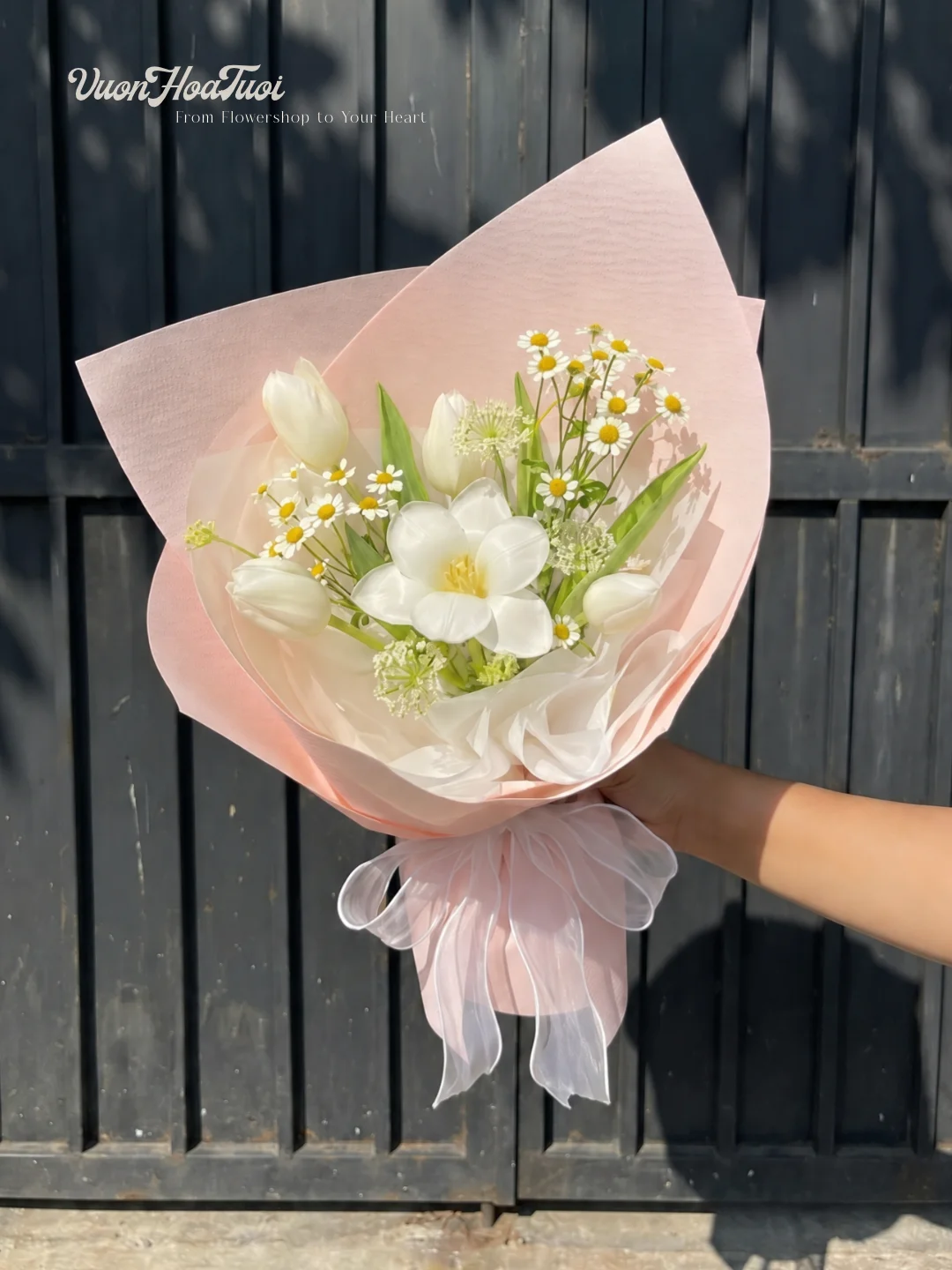Bó Hoa Tulip Mix Tana Thuý Châu Rosaluve