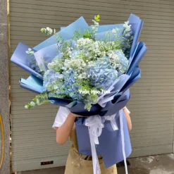 Bó Hoa Tú Cầu Xanh Dương Nhẹ Thiên Thần