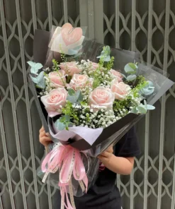 Bó Hoa Hẹn Hò Hồng Kem Say Đắm