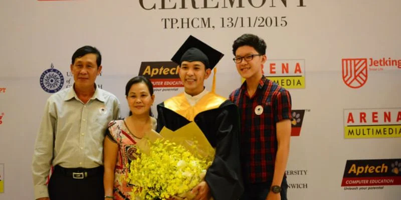 Gợi ý 10 bó hoa tốt nghiệp cho nam đẹp ấn tượng, tinh tế bó hoa tốt nghiệp cho nam