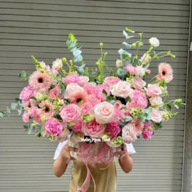 Phiên bản Giỏ Hoa Chúc Mừng Ngập Tràn Hạnh Phúc