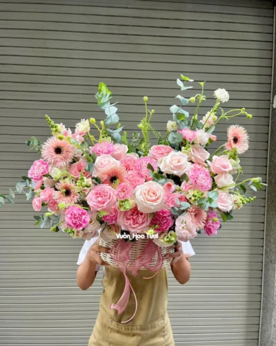 Phiên bản Giỏ Hoa Chúc Mừng Ngập Tràn Hạnh Phúc