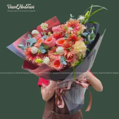 Bó Hoa Midnight Bloom.png