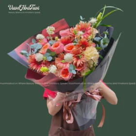 Bó Hoa Midnight Bloom.png