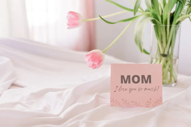 Ngày Của Mẹ 2025 Là Ngày Nào? Tại Sao Ai Cũng Mong Chờ? ngay cua me 1