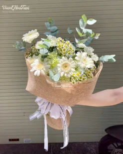 Bó Hoa Tú Cầu Hồn Nhiên