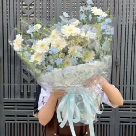 Bó Hoa Delphinium Mix Đồng Tiền