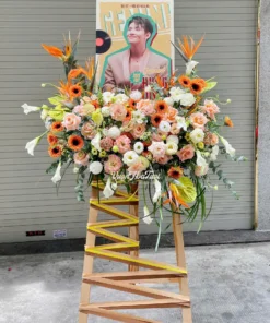 Kệ Hoa Sang Trọng Tặng KOC