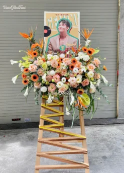 Kệ Hoa Sang Trọng Tặng KOC