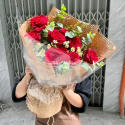 bó hoa hồng đỏ Cheerful Heart