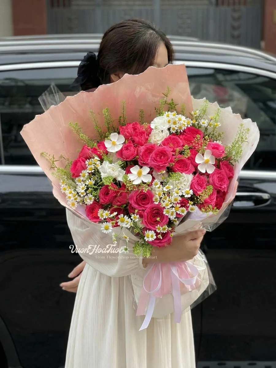 Bó Hoa Hồng Sophia Romatic White Thiết Kế Tại Vườn Hoa Tươi