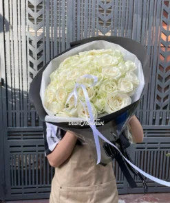 Bó Hoa Hồng Trắng Lãng Mạn Tinh Khôi Tình Đầu 2