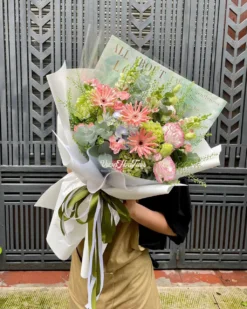 Bó Hoa Tặng Mẹ Phối Tú Cầu và các bông hoa đồng tiền xinh