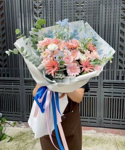 10 Ý Tưởng Sáng Tạo Tỏ Tình Bằng Hoa Tươi Khiến Nàng “Tan Chảy” Bo Hoa Tuoi Symbony Herb Tang Ban Gai