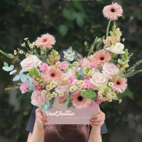 Giỏ Hoa Tươi Pink Serenity