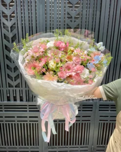 Love in Full Bloom - Best Seller Bó Hoa Sinh Nhật Love in Full Bloom