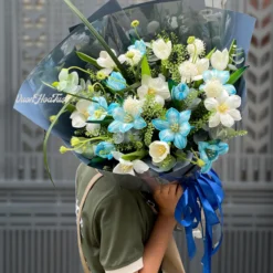 Tulip Flower 18 White Love Blue
