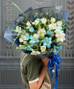 Tulip Flower 18 White Love Blue