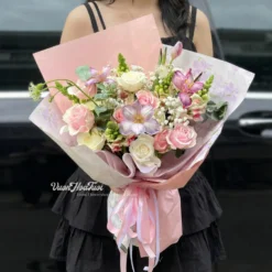 Mẫu bó hoa tulip hồng tặng sinh nhật bạn gái tinh tế và sang trọng