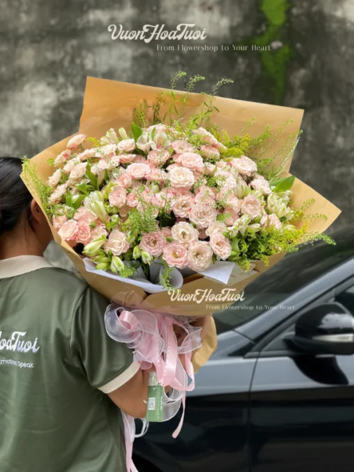 Bó Hoa Hồng Chiết Xạ Thủy Tiên