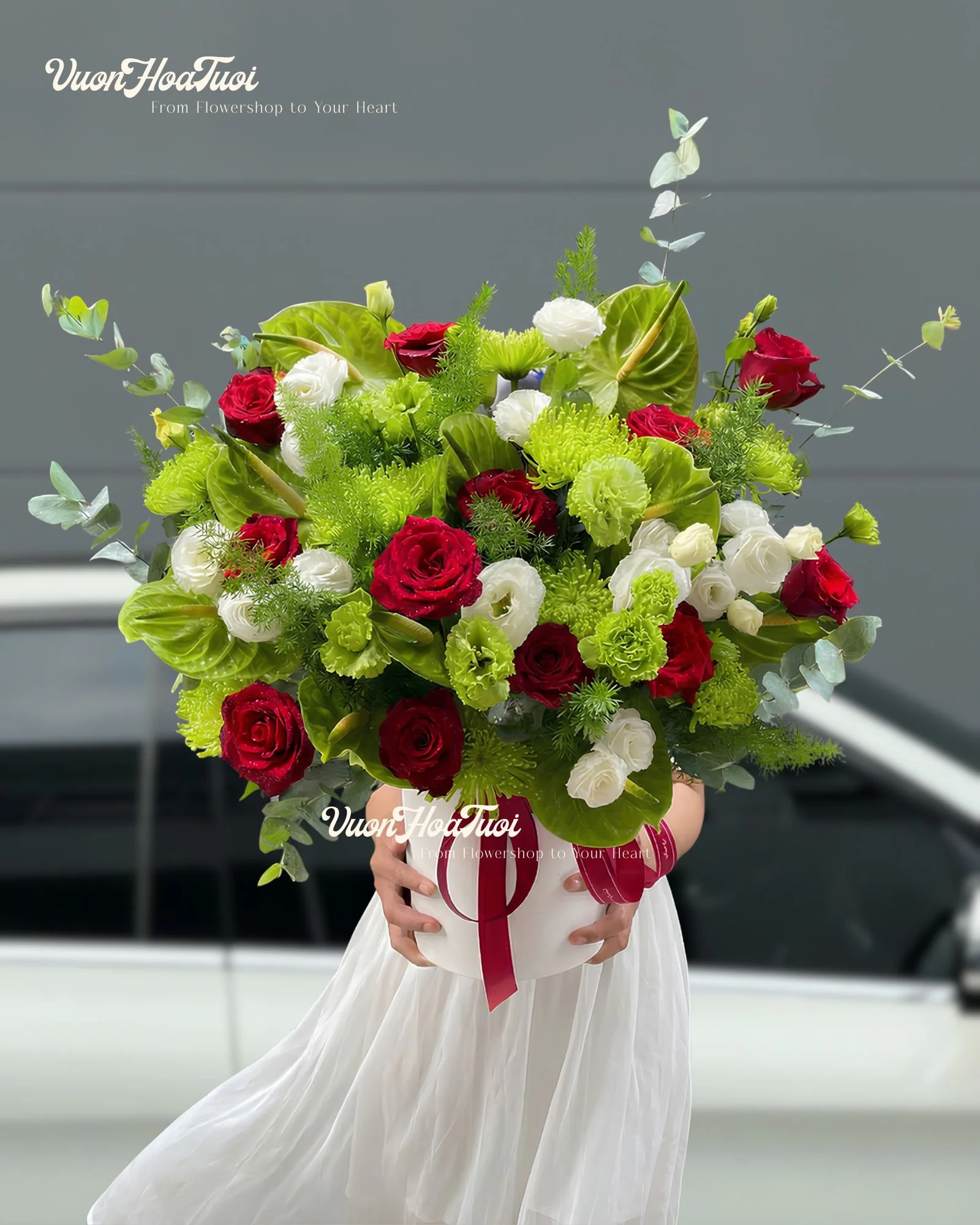 Lẵng Hoa Chúc Mừng Red Green Happy