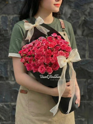 Khám Phá Ý Nghĩa Hoa Hồng Tỉ Muội Phù Hợp Tặng Ai Trong Dịp Nào. Bó Hoa Sophia Cream White