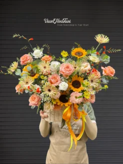 Giỏ Hoa Hướng Dương Eternal Amore Chúc Mừng 2