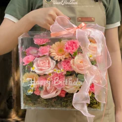 Hộp Hoa Mica Pink Slay Moment Gửi Tặng Sinh Nhật