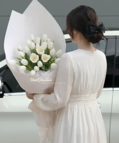 Bó Hoa Tulip White July Bó hoa Tulip trắng tối giản
