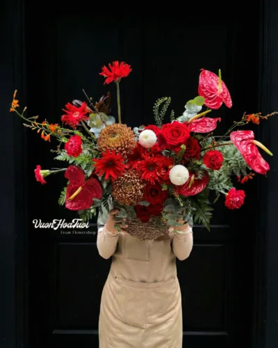 Florentine Grace Giỏ hoa khai trương Florentine Grace thiết kế sang trọng, hiện đại mang ý nghĩa hồng phát từ Vườn Hoa Tươi.