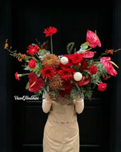 Giỏ hoa khai trương Florentine Grace thiết kế sang trọng, hiện đại mang ý nghĩa hồng phát từ Vườn Hoa Tươi.