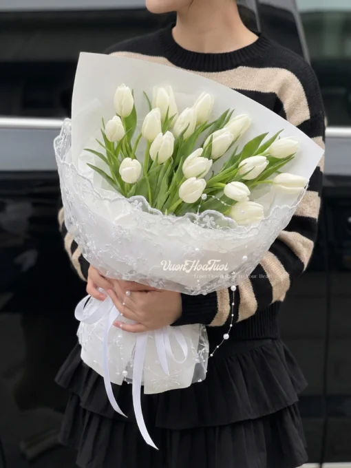 Hoa Bó Tulip White Ther 18