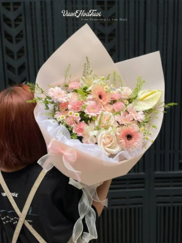 Cotton Candy Hug Bó hoa tươi Cotton Candy Hug tone hồng pastel ngọt ngào tặng kỷ niệm tình yêu - Vườn Hoa Tươi