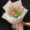 Pink Tulip Vintage Bó hoa tươi Tulip Pink Tulip Vintage phối màu pastel nhẹ nhàng sang trọng tại Vườn Hoa Tươi.