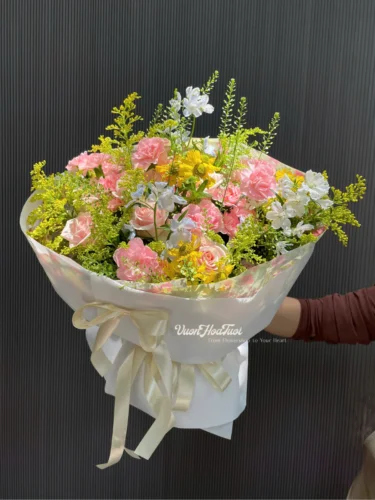 Bó hoa Garden Morning Glow Pink tone hồng sang trọng tại Vườn Hoa Tươi tặng sinh nhật kỷ niệm.