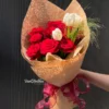 Ngọt ngào say đắm bó hoa tươi hồng đỏ phối hoa tulip trắng và cỏ suối tinh tế tặng người yêu. Giao hỏa tốc HCM bởi Vườn Hoa Tươi. Khám phá ngay!